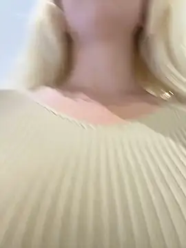 RonnieKiss online show from March 10, 9:57 am