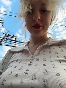 RonnieKiss online show from February 13, 10:48 am