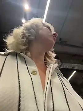 RonnieKiss online show from March 28, 12:50 pm