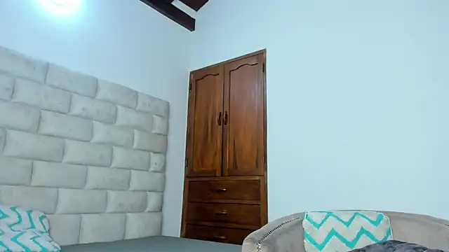 BennBrown online show from November 1, 7:19 pm