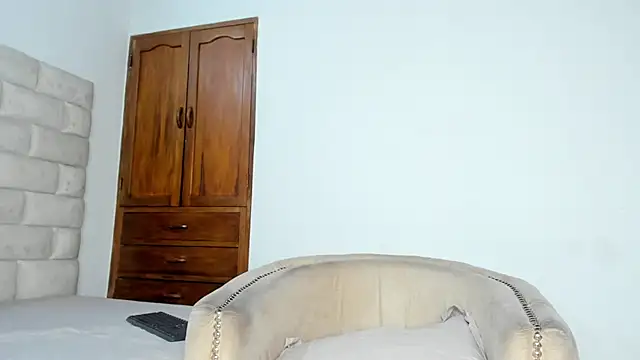 BennBrown online show from October 27, 8:10 pm