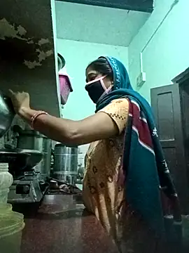 Cute-Charvii online show from February 13, 1:16 am