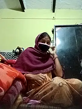 Cute-Charvii online show from February 14, 1:06 am