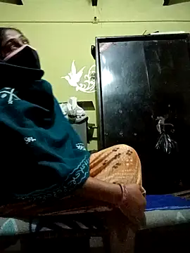 Cute-Charvii online show from January 15, 2:48 am