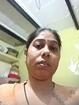 Cute-Charvii online show from April 2, 1:24 am