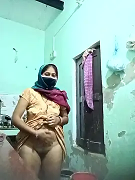 Cute-Charvii online show from January 13, 2:15 am