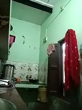 Cute-Charvii online show from April 6, 1:12 am