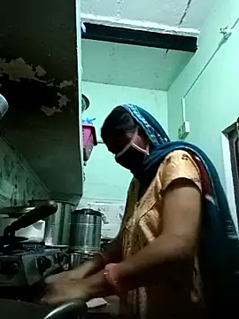 Cute-Charvii online show from February 4, 1:44 am