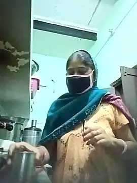 Cute-Charvii online show from February 26, 1:05 am