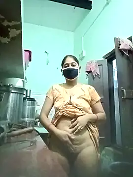 Snapshot of Cute-Charvii chatting on May 5, 12:13 am Cute-Charvii online show from May 5, 12:13 am