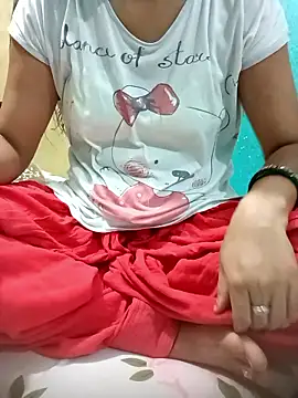 Snapshot of Cute-Charvii chatting on May 22, 4:32 am Cute-Charvii online show from May 22, 4:32 am