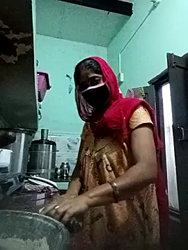 Snapshot of Cute-Charvii chatting on April 27, 12:41 am Cute-Charvii online show from April 27, 12:41 am