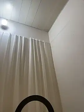 AZ37866 online show from April 3, 3:35 am