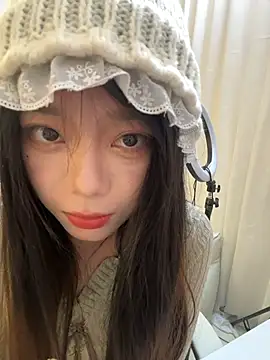 AZ37866 online show from November 12, 1:54 am