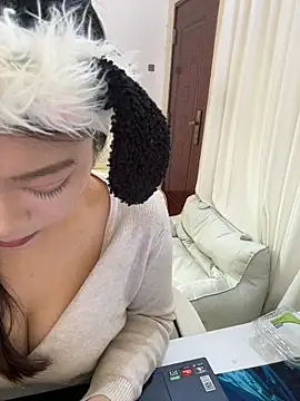 AZ37866 online show from November 30, 2:23 am