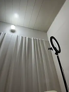 AZ37866 online show from April 2, 2:02 pm