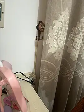 AZ37866 online show from February 24, 2:07 pm