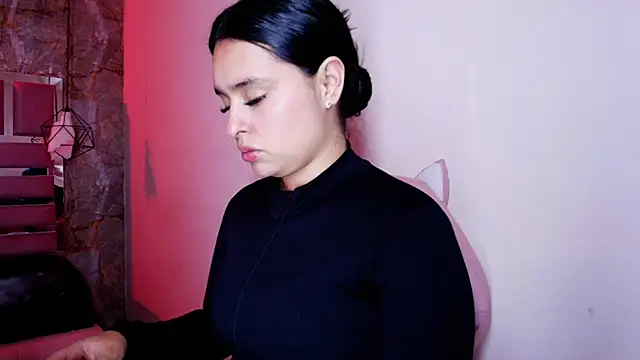 Snapshot of lorem_adams chatting on October 6, 12:17 pm lorem adams online show from October 6, 12:17 pm