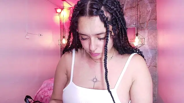 Snapshot of lorem_adams chatting on October 30, 2:32 am lorem adams online show from October 30, 2:32 am