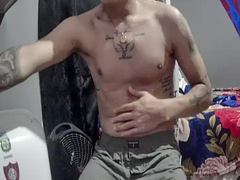 Snapshot of Miguel19971 chatting on September 24, 12:07 am Miguel19971 online show from September 24, 12:07 am