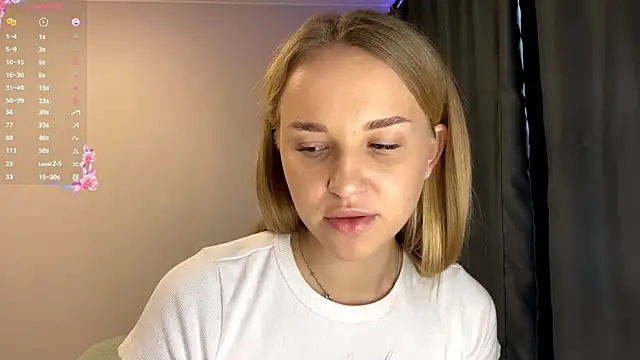 TanekaBoitel online show from October 13, 10:39 am