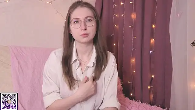 DaliaRadtke online show from April 15, 7:58 pm