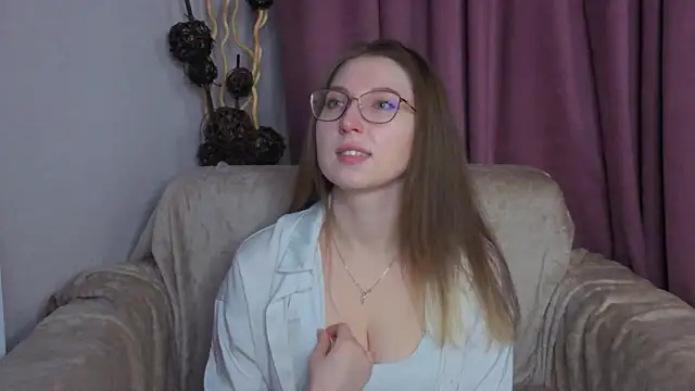 DaliaRadtke online show from November 20, 6:19 pm