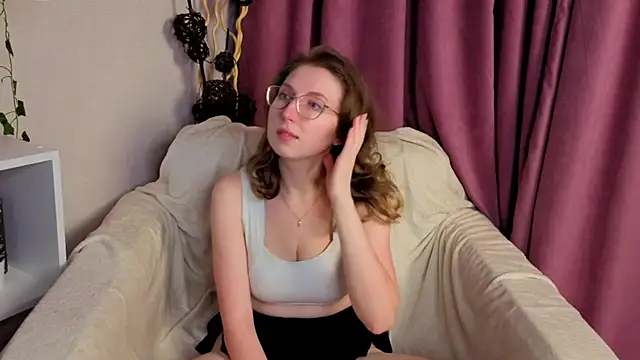 DaliaRadtke online show from November 10, 6:13 pm