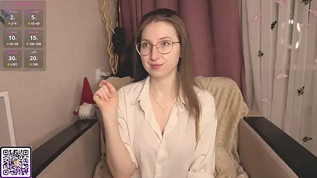 DaliaRadtke online show from March 30, 7:15 pm