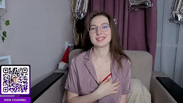 DaliaRadtke online show from March 2, 6:15 pm