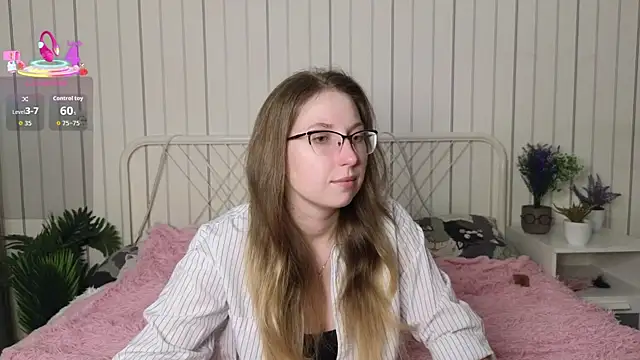 DaliaRadtke online show from October 9, 8:09 pm