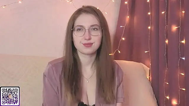 DaliaRadtke online show from April 14, 8:25 pm