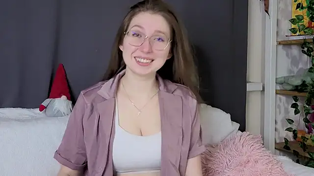 DaliaRadtke online show from January 6, 7:18 pm