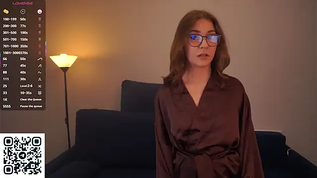 AdrianaCoenen online show from October 30, 5:43 pm