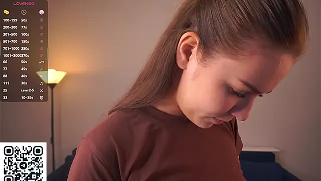 AdrianaCoenen online show from October 28, 5:12 pm