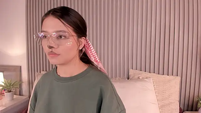 Snapshot of HaathorX chatting on October 31, 7:43 pm HaathorX online show from October 31, 7:43 pm