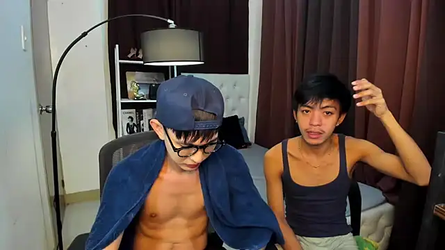 Snapshot of jayxxxlovescock chatting on October 2, 6:00 pm jayxxxlovescock online show from October 2, 6:00 pm