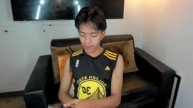 Snapshot of jayxxxlovescock chatting on October 28, 5:12 pm jayxxxlovescock online show from October 28, 5:12 pm