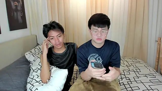 Snapshot of jayxxxlovescock chatting on November 2, 6:57 pm jayxxxlovescock online show from November 2, 6:57 pm