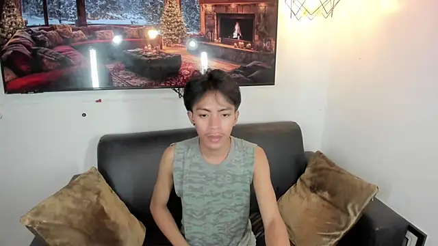 Snapshot of jayxxxlovescock chatting on October 26, 4:51 pm jayxxxlovescock online show from October 26, 4:51 pm