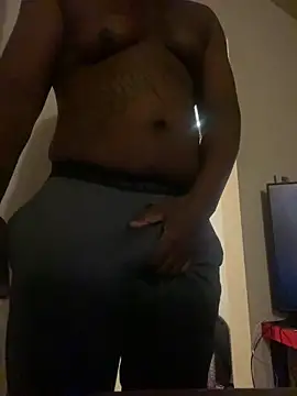 Snapshot of girlwatt chatting on November 6, 4:38 am girlwatt online show from November 6, 4:38 am