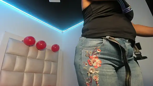 peyton  wat online show from May 31, 1:06 pm