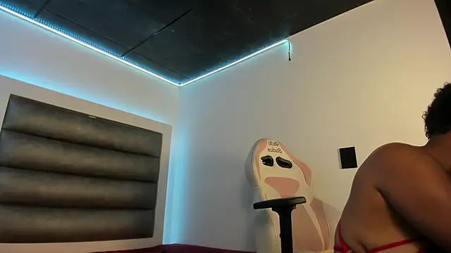 peyton  wat online show from March 12, 3:23 am