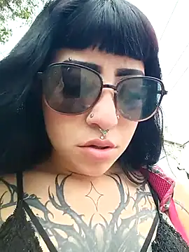 Snapshot of CAROLINA_17- chatting on October 16, 3:20 pm CAROLINA 17- online show from October 16, 3:20 pm