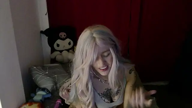 Snapshot of Emmy__Smith chatting on September 25, 7:14 am Emmy Smith online show from September 25, 7:14 am