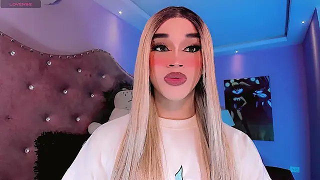 Snapshot of _IsabellaRousse chatting on January 6, 12:09 pm IsabellaRousse online show from January 6, 12:09 pm