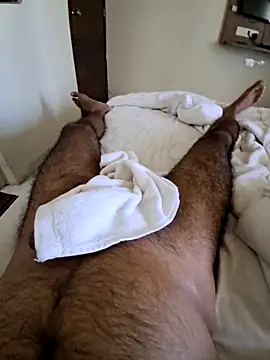 Snapshot of scotchnsoda chatting on October 4, 7:10 am scotchnsoda online show from October 4, 7:10 am