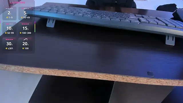 Snapshot of _Malak chatting on November 17, 6:23 pm Malak online show from November 17, 6:23 pm