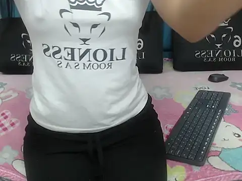 Lil Rose2006 online show from September 23, 12:45 pm