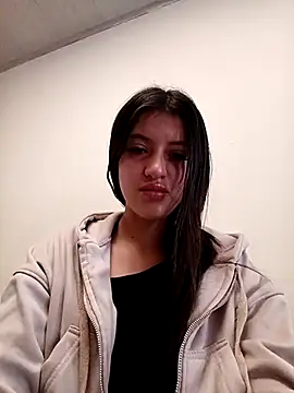 Snapshot of SALOME-28_ chatting on October 1, 2:21 pm SALOME-28 online show from October 1, 2:21 pm